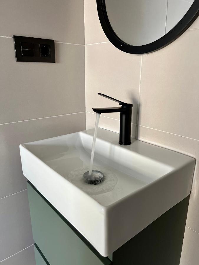 Crysoyle Apartment Barcelona Next To Camp Nou 略夫雷加特河畔奥斯皮塔莱特 外观 照片